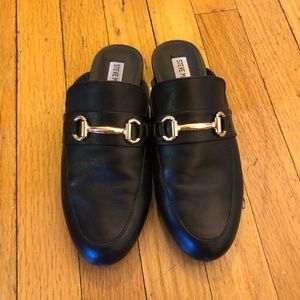 Steve Madden Loafer Mules!!! Black and gold
